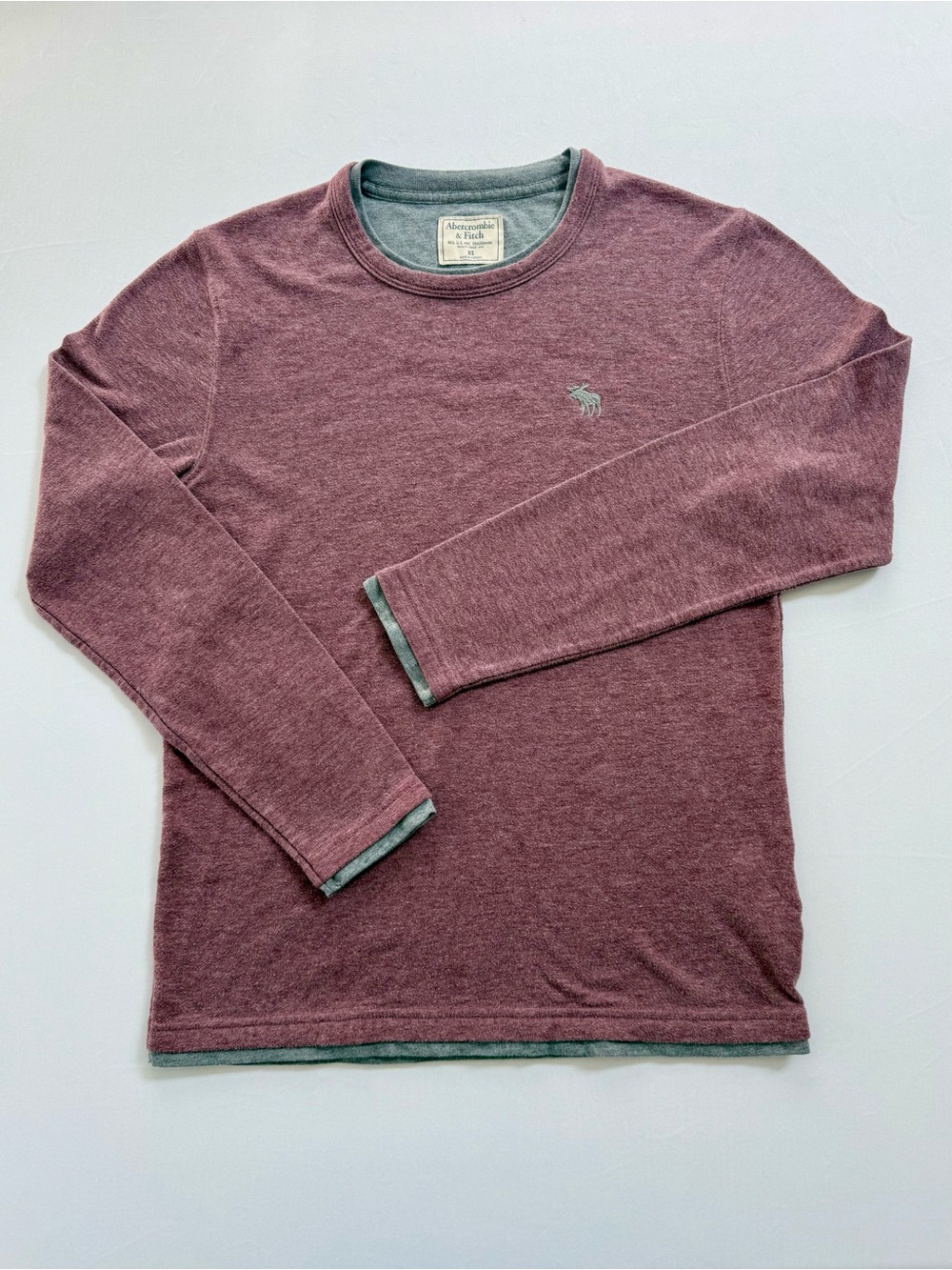 Abercrombie & Fitch Long-Sleeve Crewneck Shirt - Mauve with Gray Trim